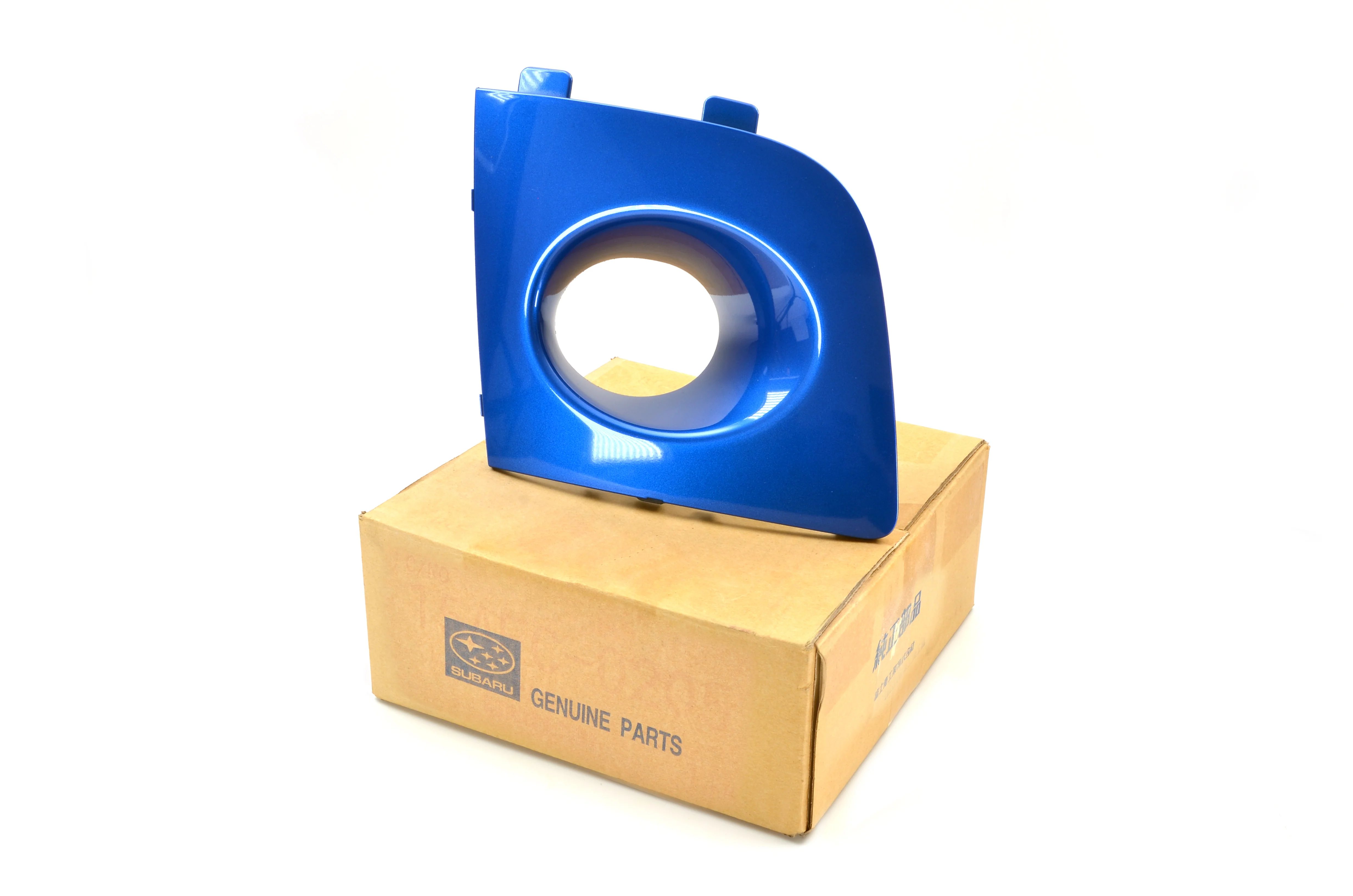 Subaru Right Hand & Left Hand Fog Lamp Cover - Blue MY2006-2007 - Image 2