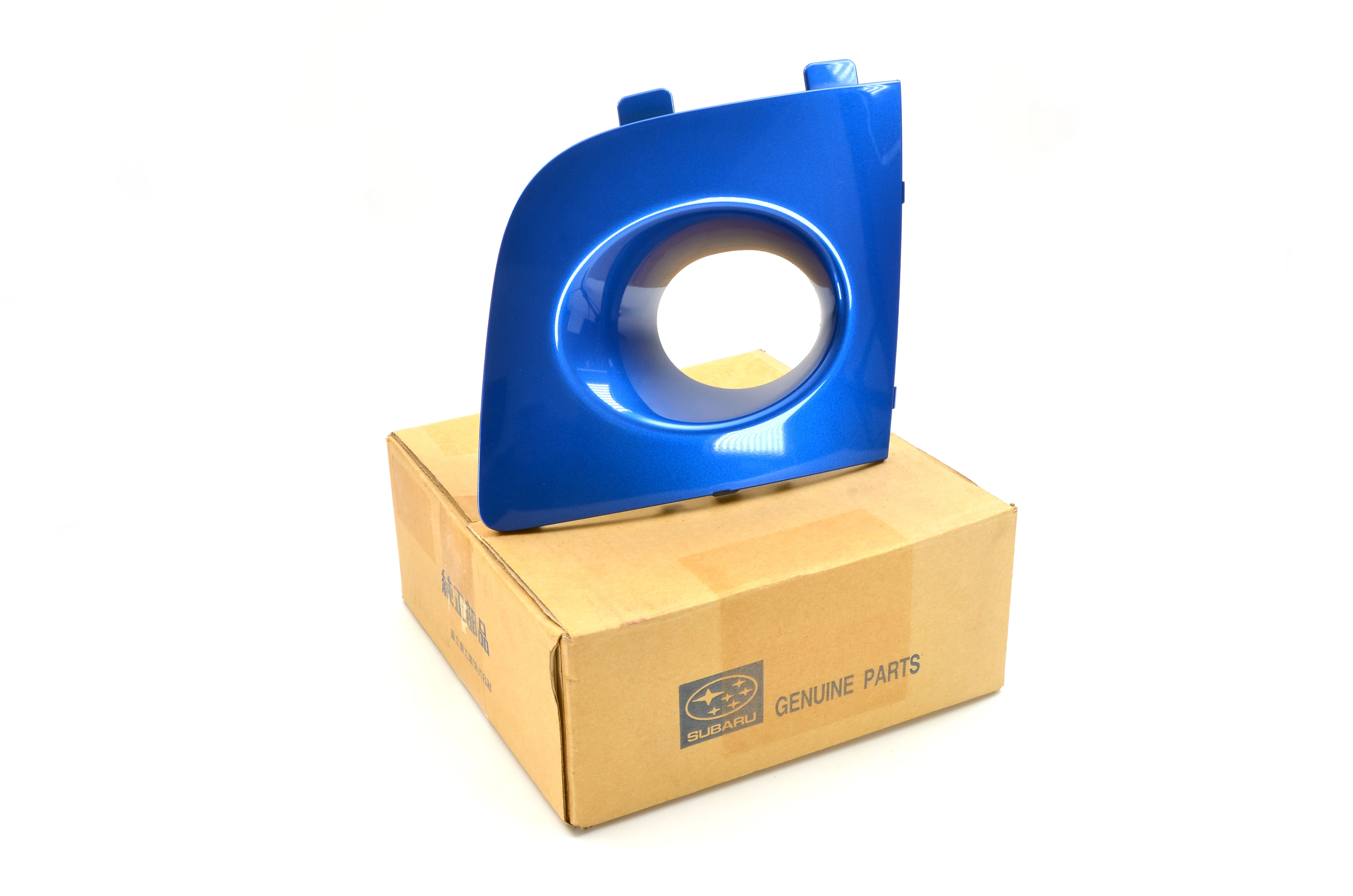 Subaru Right Hand & Left Hand Fog Lamp Cover - Blue MY2006-2007 - Image 3