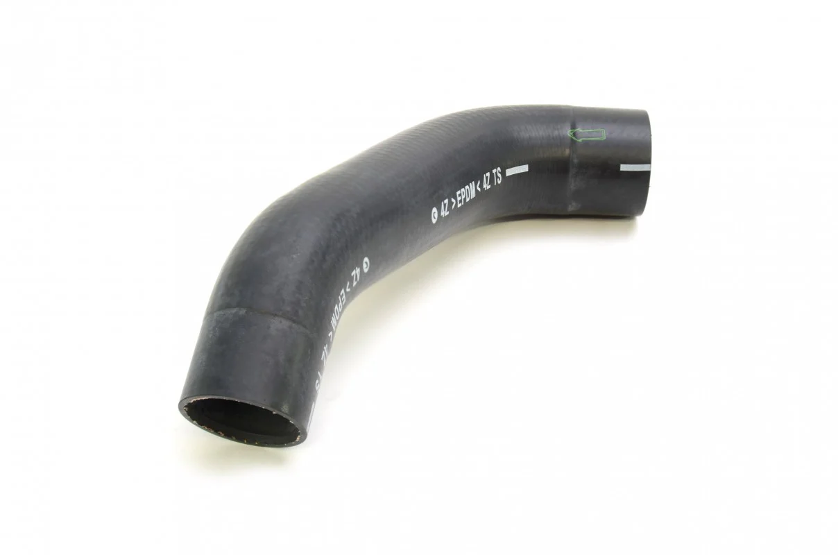 Genuine Subaru Bottom Radiator Hose - Image 3