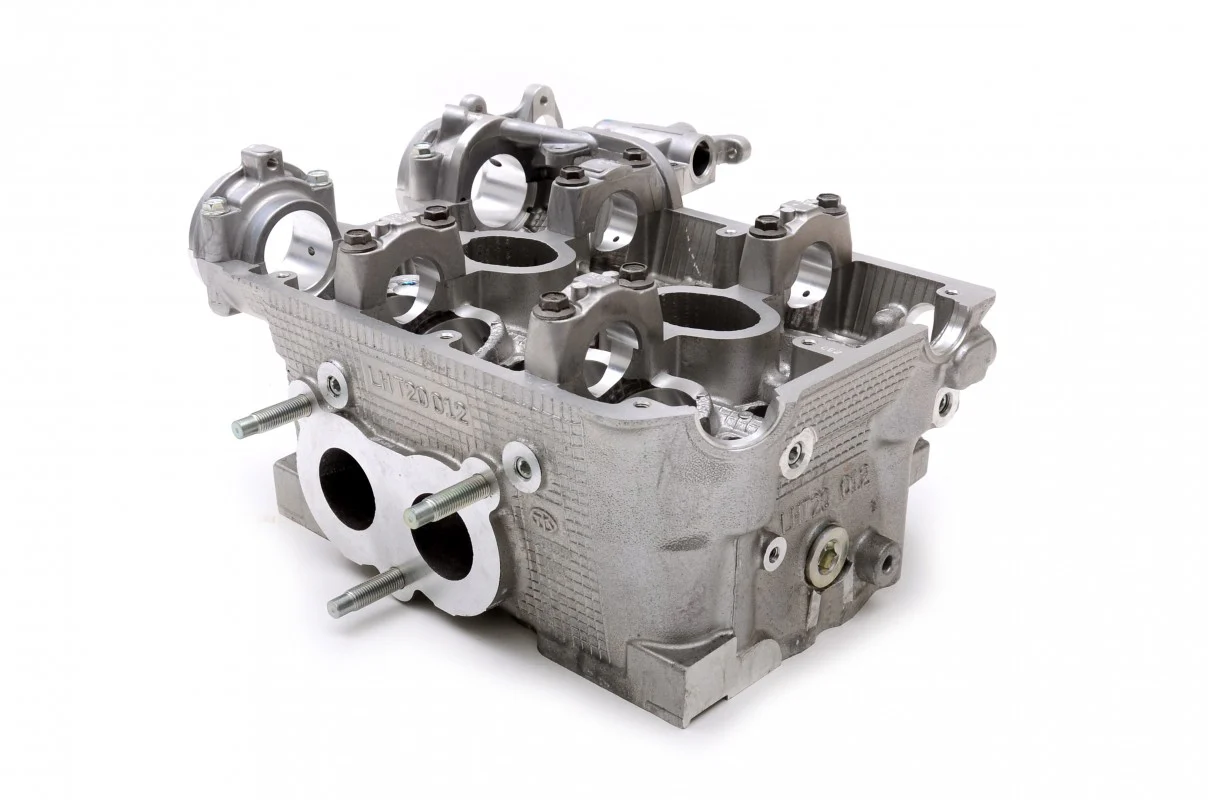 Genuine Subaru EJ207 AVCS Spec C Big Port Cylinder Head Left Hand - Image 3
