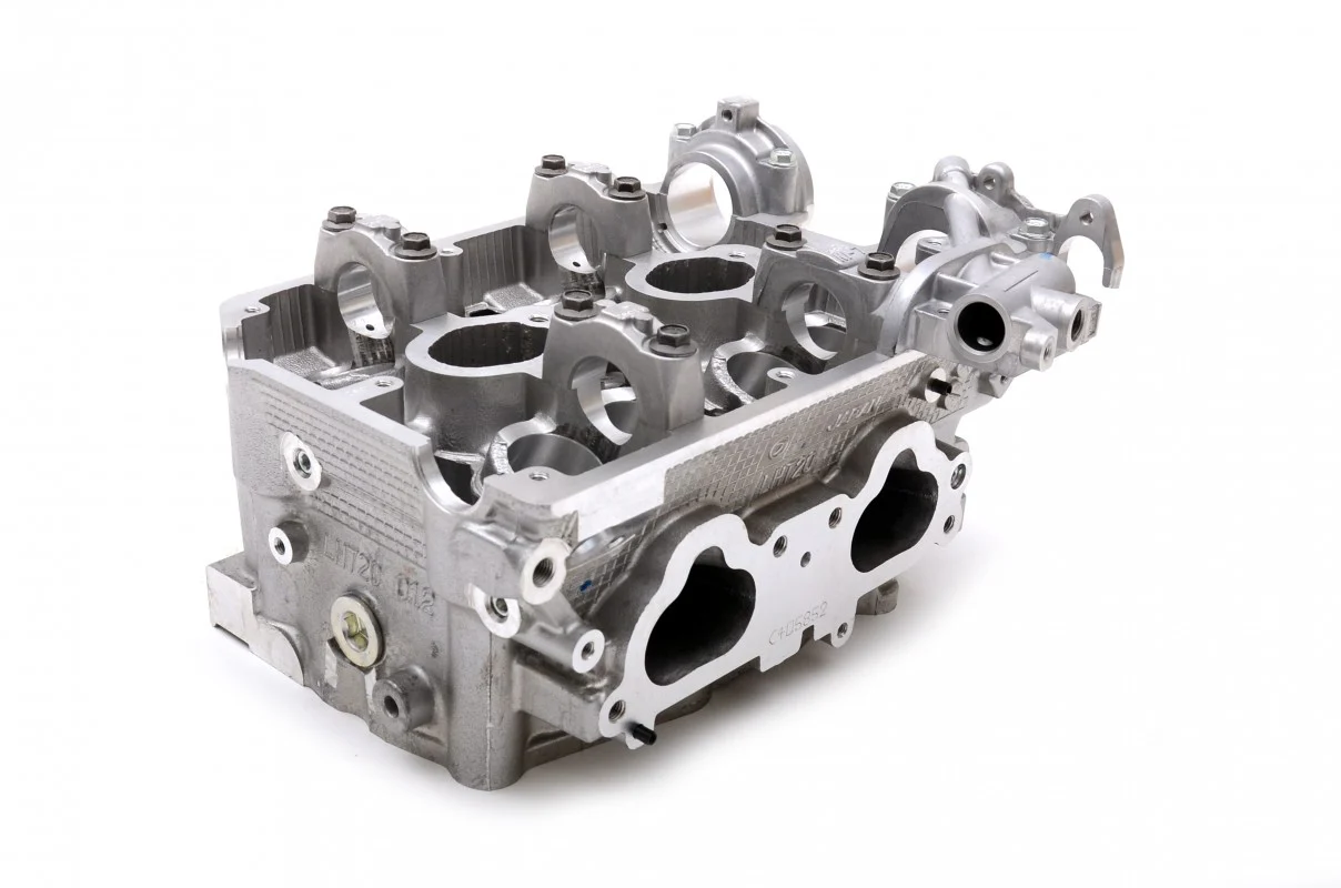 Genuine Subaru EJ207 AVCS Spec C Big Port Cylinder Head Left Hand - Image 4