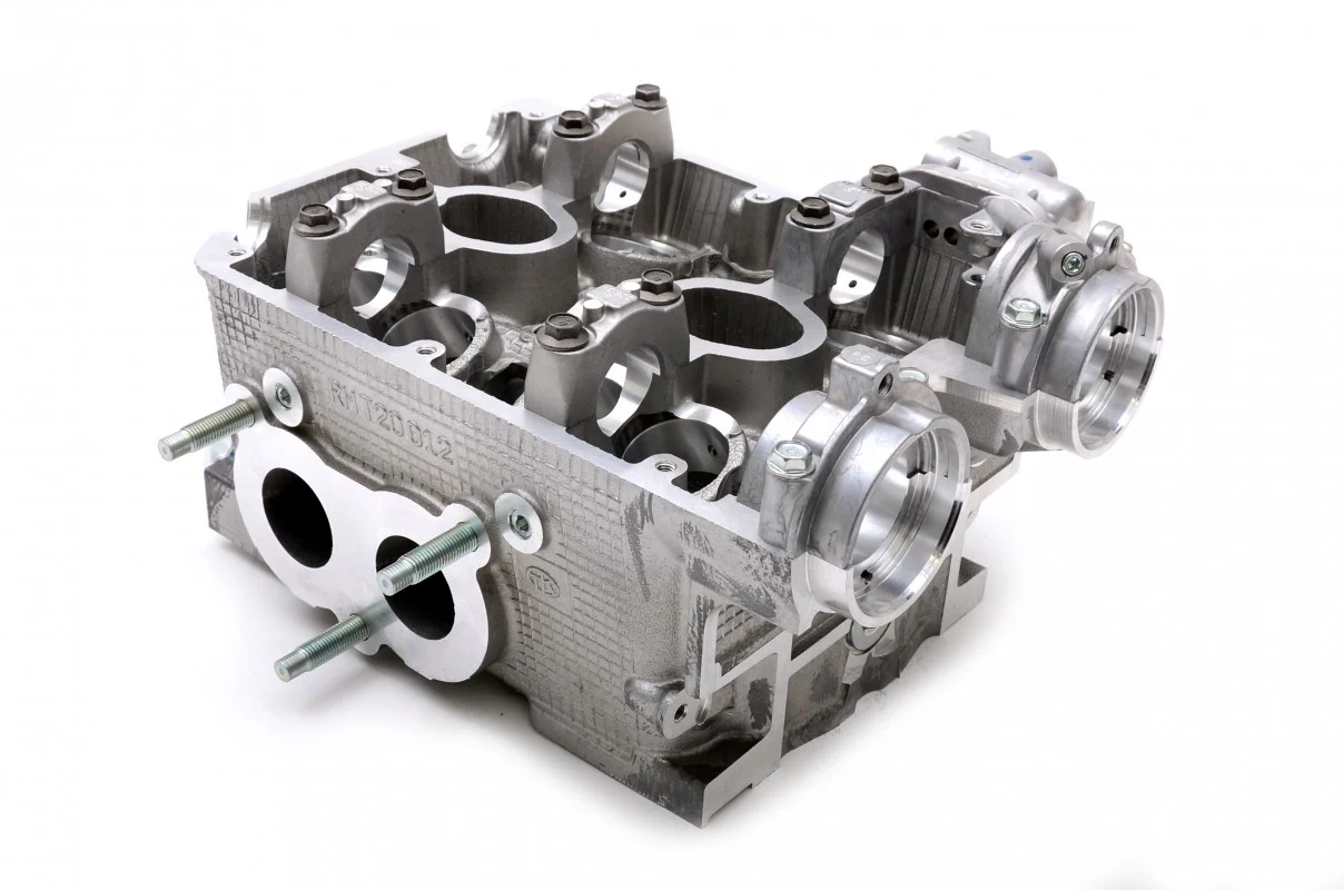 Genuine Subaru EJ207 AVCS Spec C Big Port Cylinder Head Right Hand - Image 4
