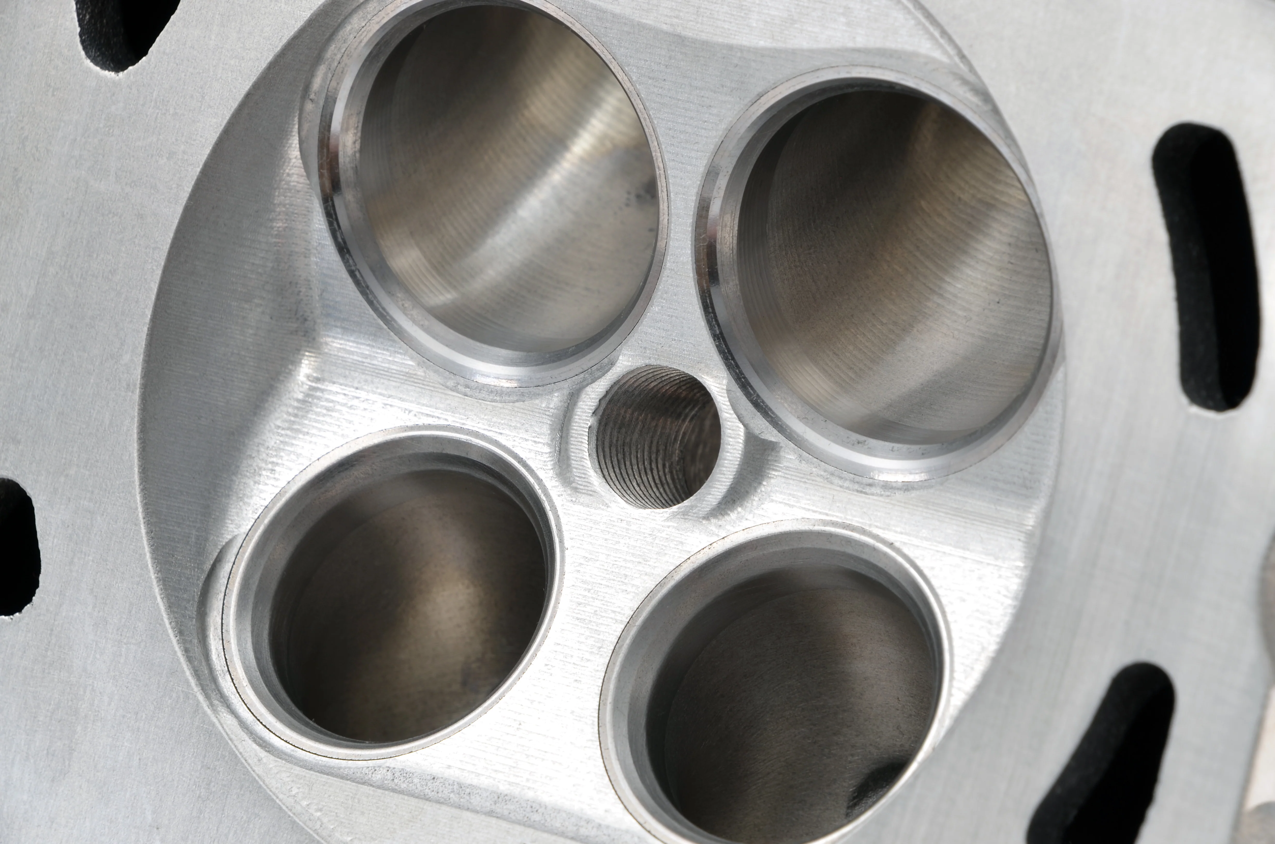 RCM Engineering - Cylinder Head Face Skim - Image 3